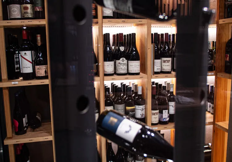 Weinschrank im Hotel